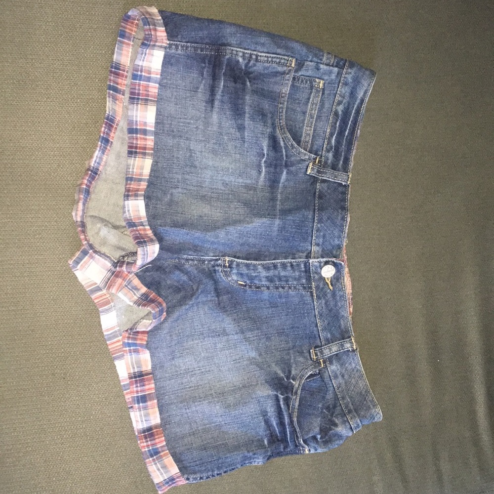 Allen B denim shorts, Size 16